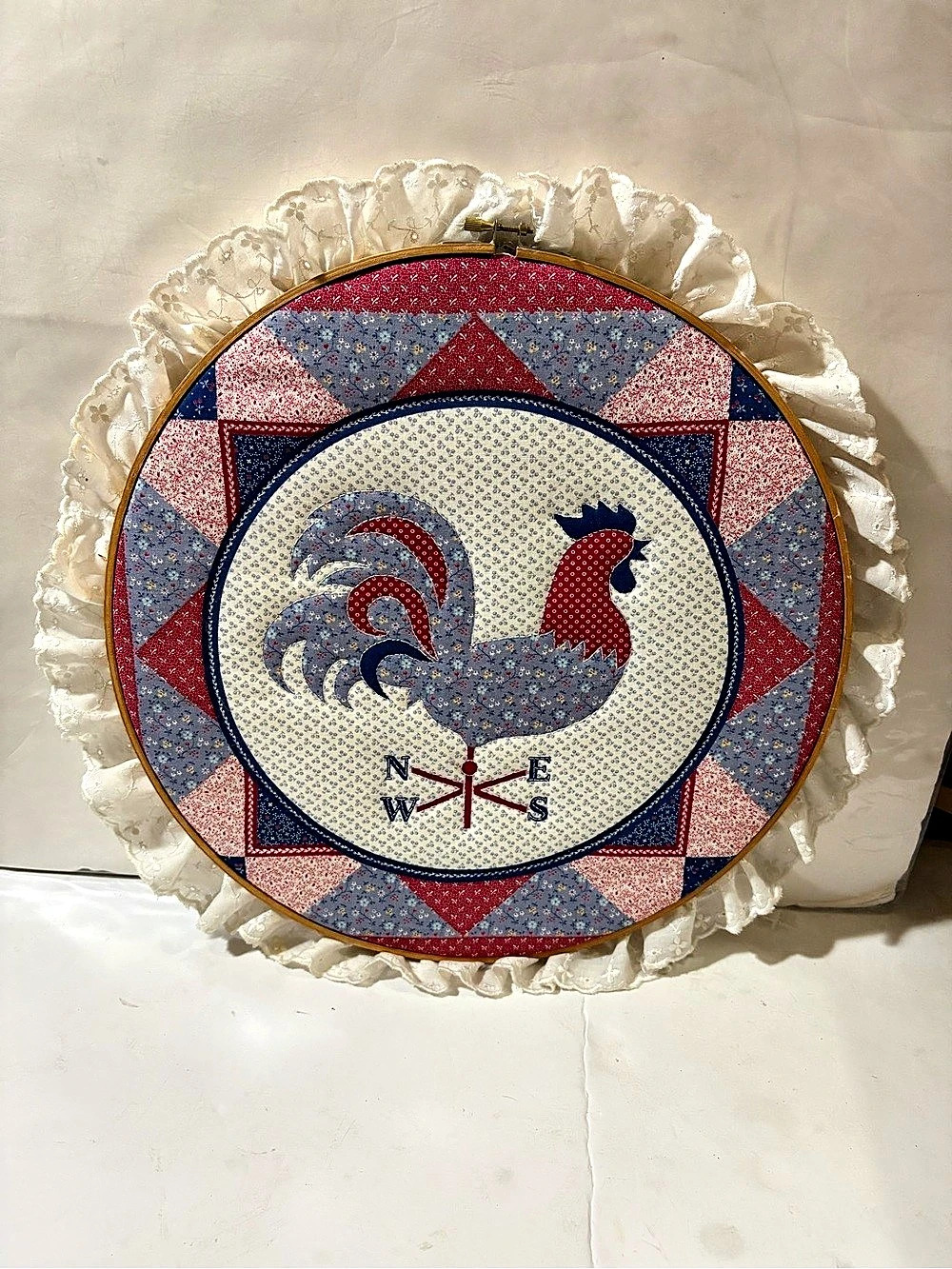 Quilted rooster weathermain 14.5 inches wide